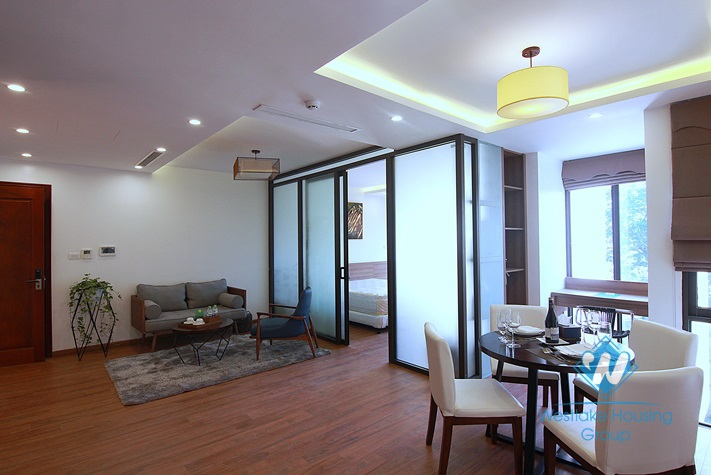 Bright and Morden 3 bedrooms apartment for rent close to Quang An street, Tay Ho district.